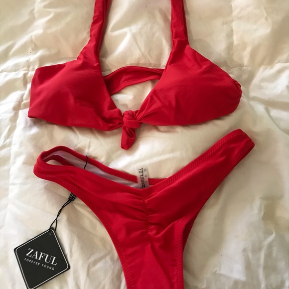Two Brand new size small bikinis - Picture 1 of 5